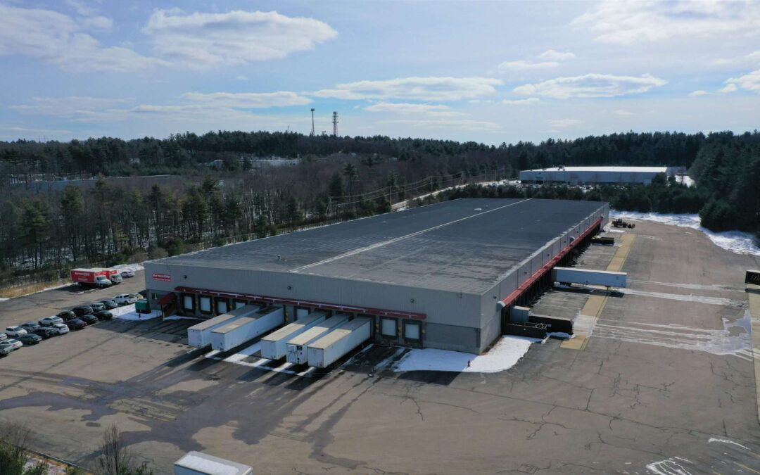 R.W. Holmes Realty Represents Mattress Firm in 142,000 SF Lease