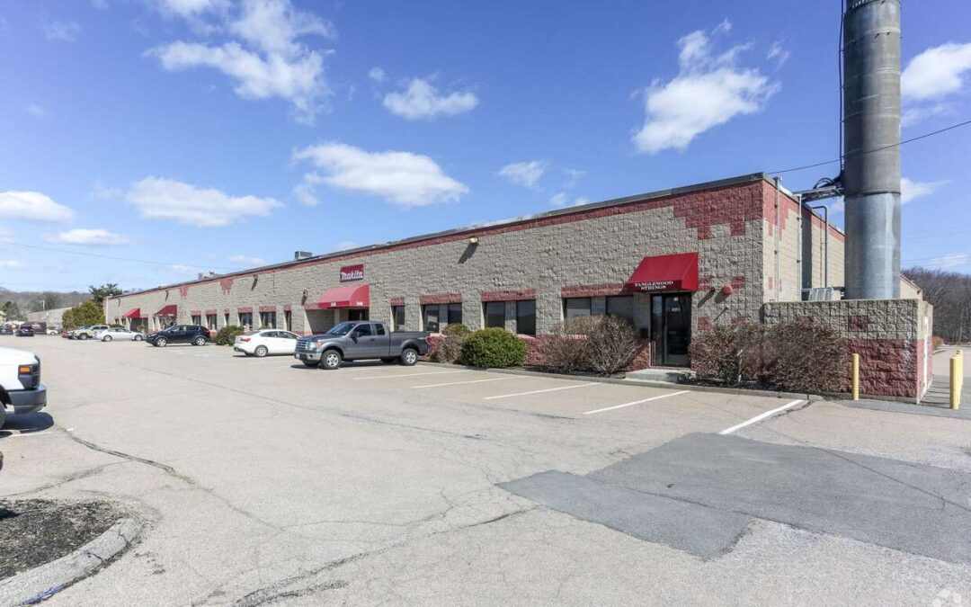 R. W. Holmes Completes 15,030 SF Lease for Revolution Composites in Norwood