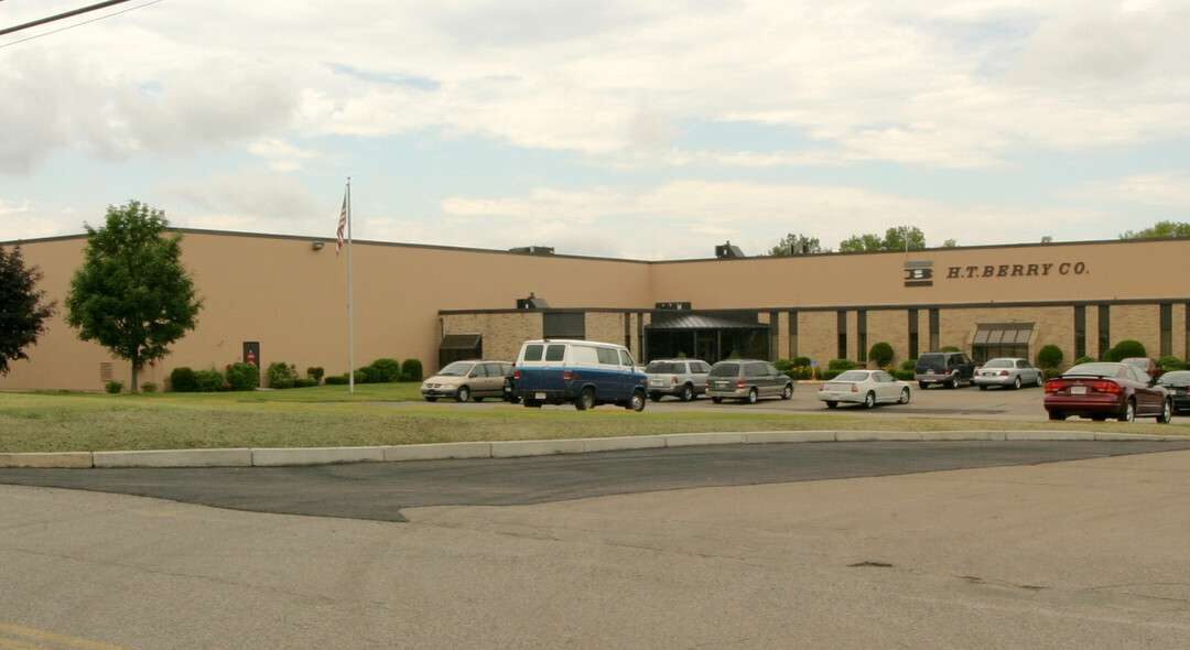 R.W. Holmes Completes Sale of 100,000-SF Industrial Building at 50 North Street in Canton for $13.85 Million