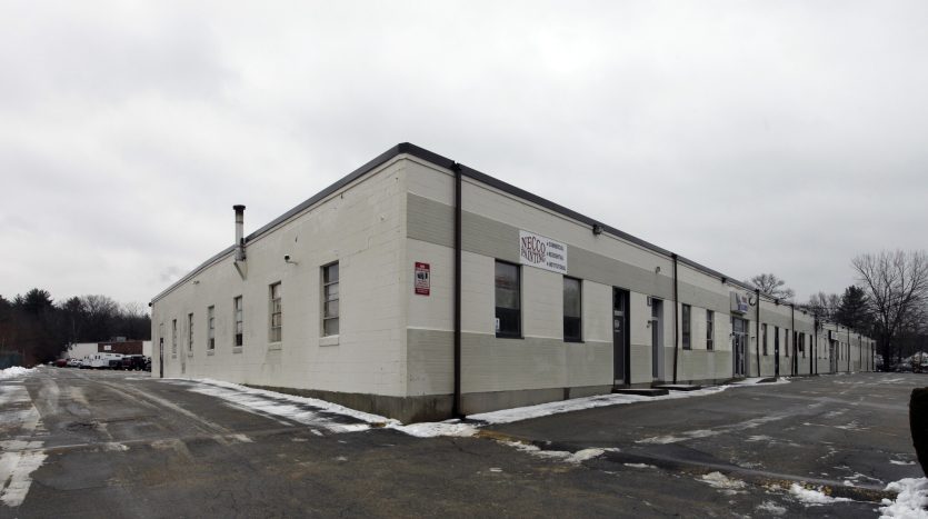 1020 Turnpike Street