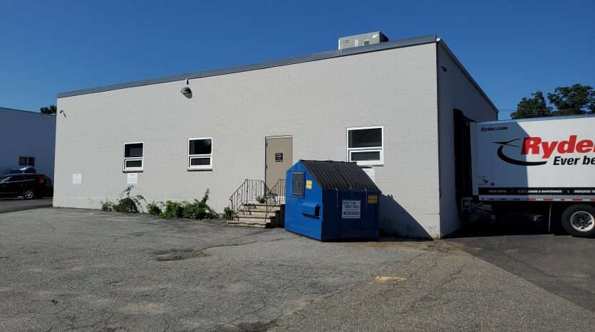 215 Middlesex Turnpike