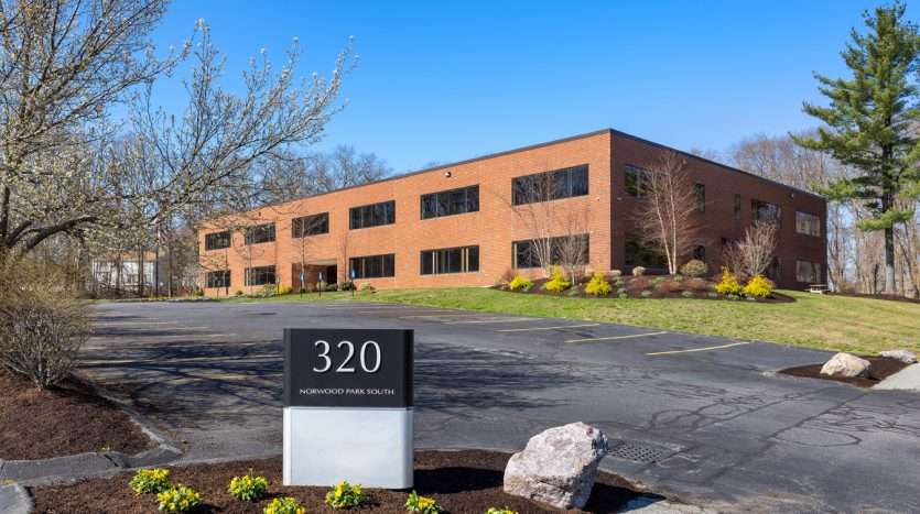 320 Norwood Park South